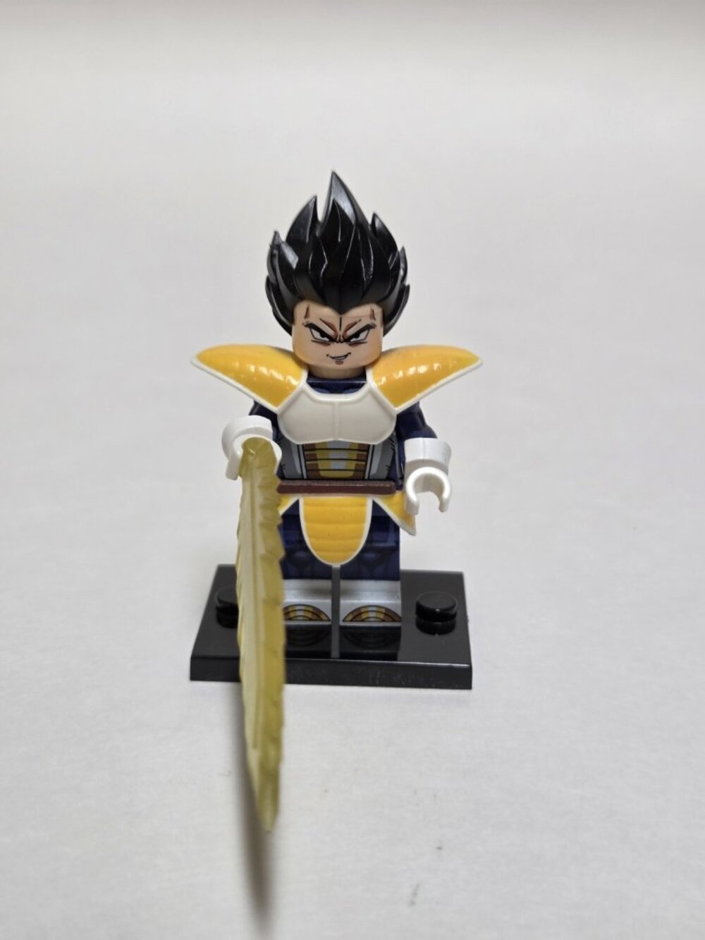 Dragon ball Z Vegeta Battle Armour Minifigure Custom lego compatible